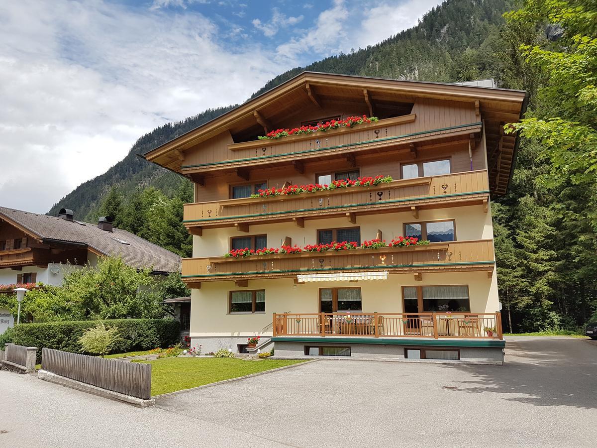 Haus Groeblacher Mayrhofen Exterior photo